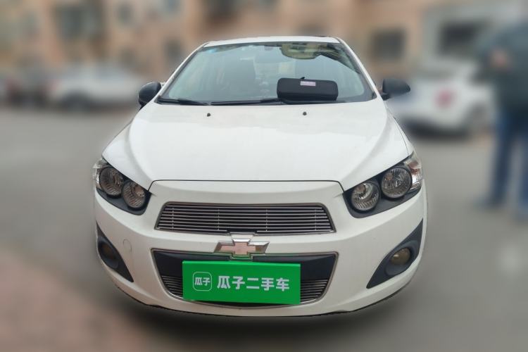 Used Chevrolet Aveo Sonic 2013 Sedan 1.4L Automatic with Sunroof