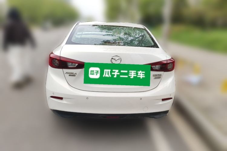Used Mazda 3 Axela 2016 Sedan 1.5L Automatic Luxury Model