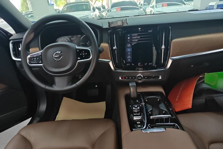 Used Volvo S90 New Energy 2021 T8 eDrive Hybrid Zhiyi Luxury Edition