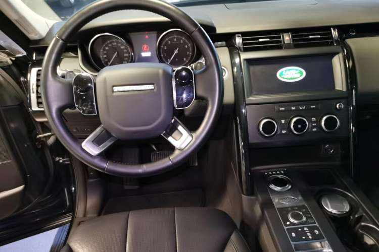 Used Land Rover Discovery 2019 3.0 SC V6 SE