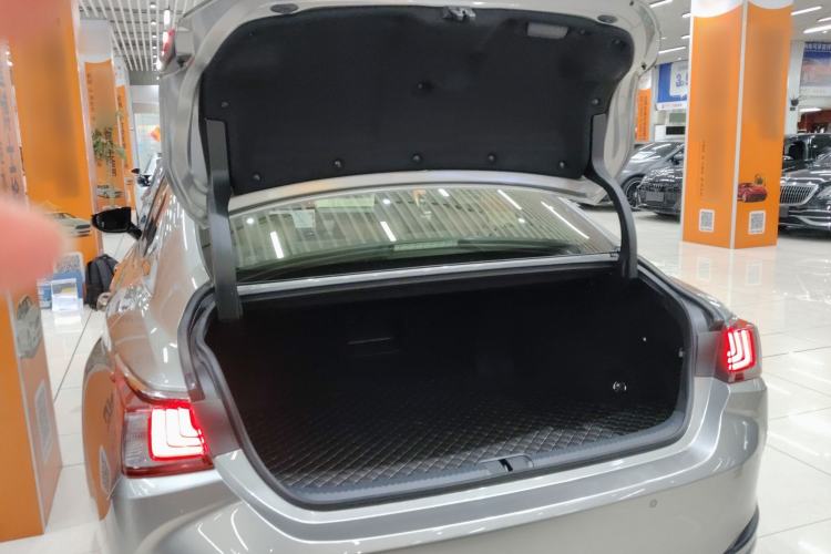 Used Lexus ES 2023 200 Excellence Edition Trunk