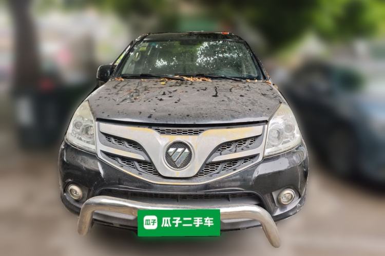 Used Foton Tunland 2017 2.8T E-Series Diesel Two-Wheel Drive Comfort Version with Low Cargo Bed and Long Cabin Meeting China V Emission Standards
