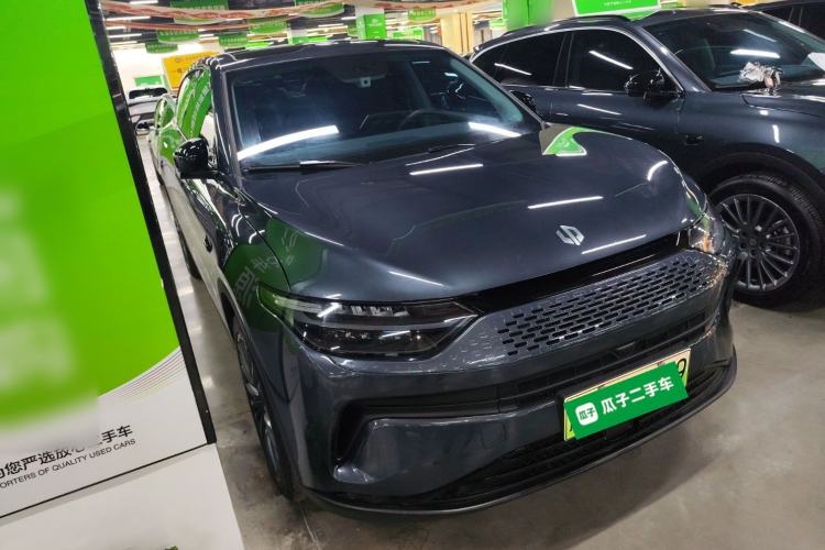 Used Leapmotor C11 2023 Range-Extended 300 Comfort Edition Front Right 45 Deg