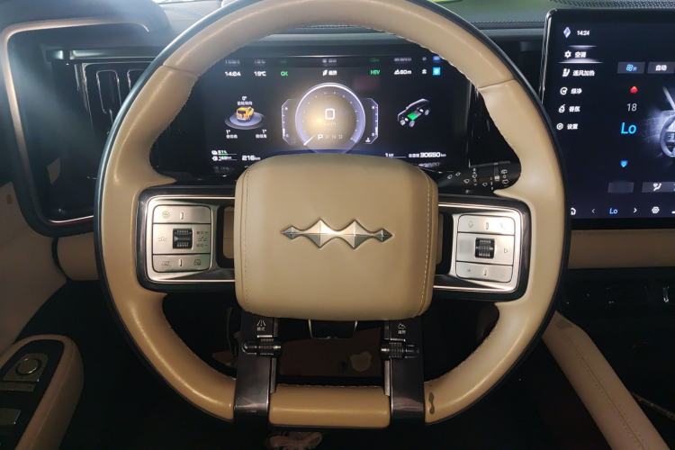 Used Formula Leopard 5 2023 Navigator Edition
