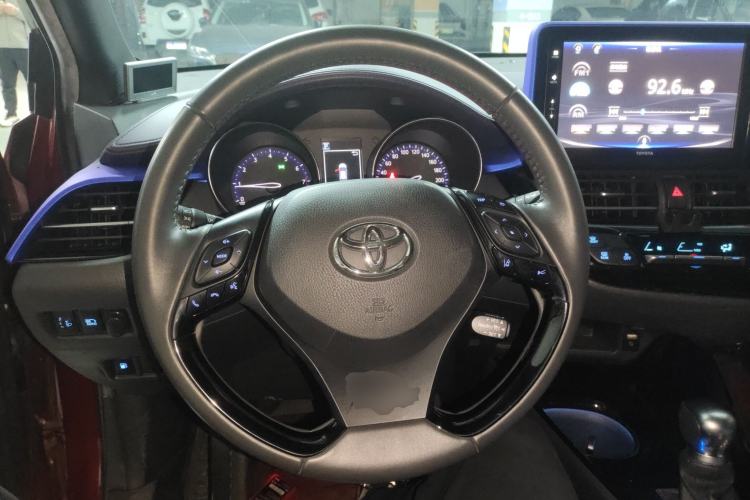 Used Toyota IZOA 2018 2.0L Yichi Edition China V Standard