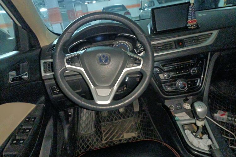 Used Changan Alsvin V7 2015 1.6L Manual LeShang Edition China V Standard

