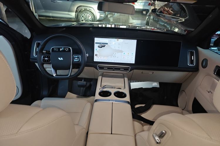 Used Li Auto L7 2023 Pro Model
