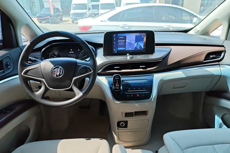 Used Buick GL8 2023 Land Executive Class Comfort Model