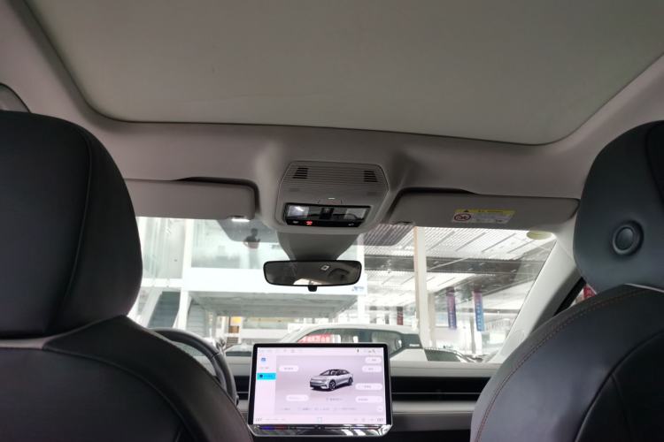 Used Volkswagen ID.7 VIZZION 2024 AIR model
