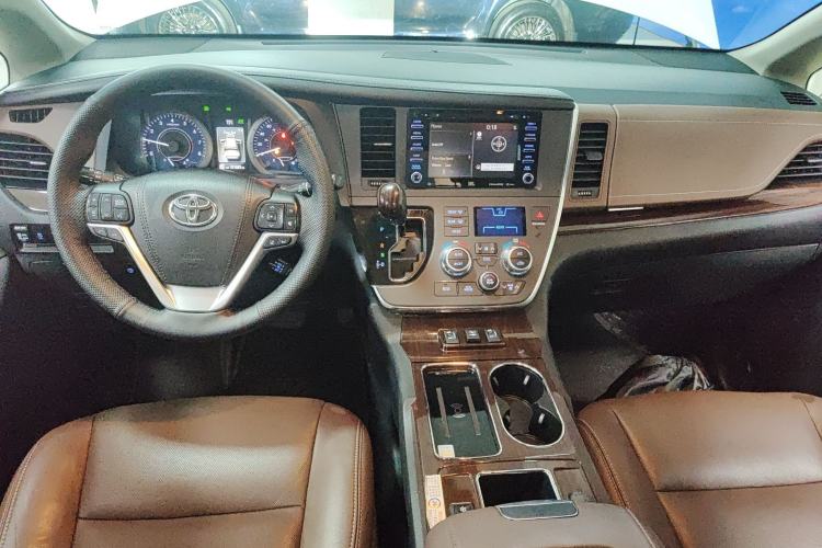 Used Toyota Sienna (Parallel Import) 2018 3.5L Four-Wheel Drive Limited 7-Seater Canadian Version
