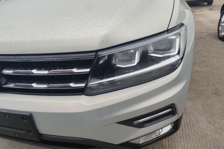 Used Volkswagen Tiguan L 2021 280TSI Automatic Two-Wheel Drive Smart Edition Left Front Headlight