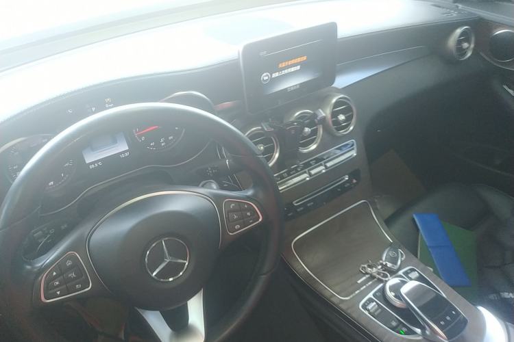 Used Mercedes-Benz GLC 2016 GLC 300 4MATIC Dynamic Model