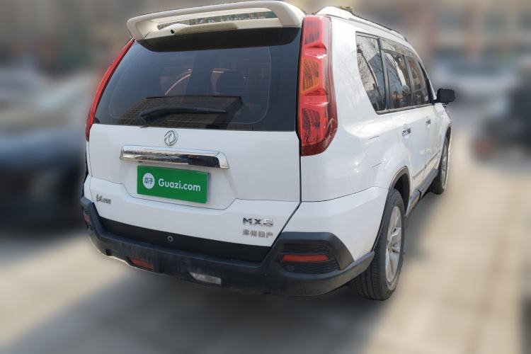 Used Dongfeng Fengdu MX6 2015 2.0L CVT Two-Wheel Drive All-Around Version