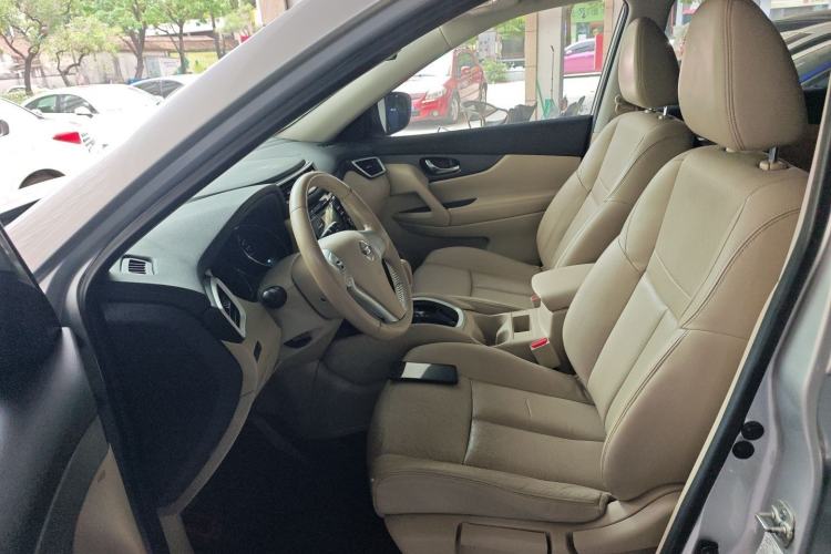 Used Nissan X-Trail 2014 2.0L CVT Comfort Edition 2WD
