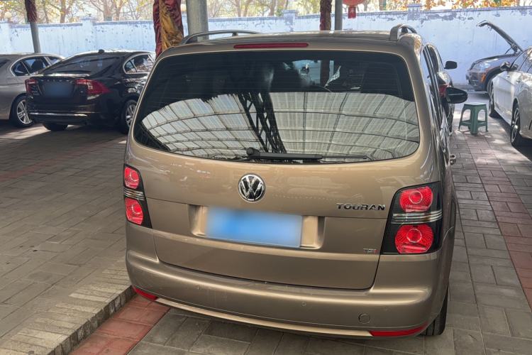 Used Volkswagen Touran 2015 1.4T DSG Comfort Edition 5 Seats
