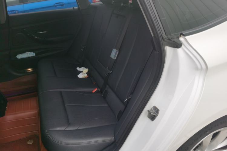 Used BMW 3 Series GT 2019 320i Sport Edition Left Rear Seat