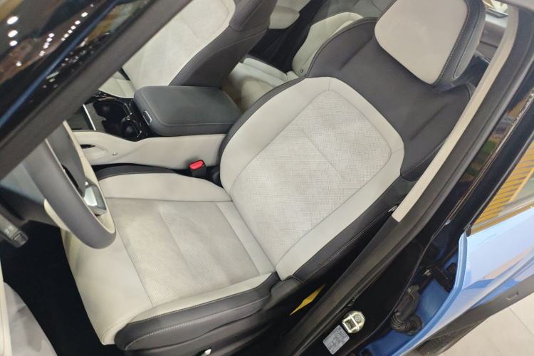 Used iCAR 03 2024 501km Two-Wheel Drive Long-Range Version Left Front Seat