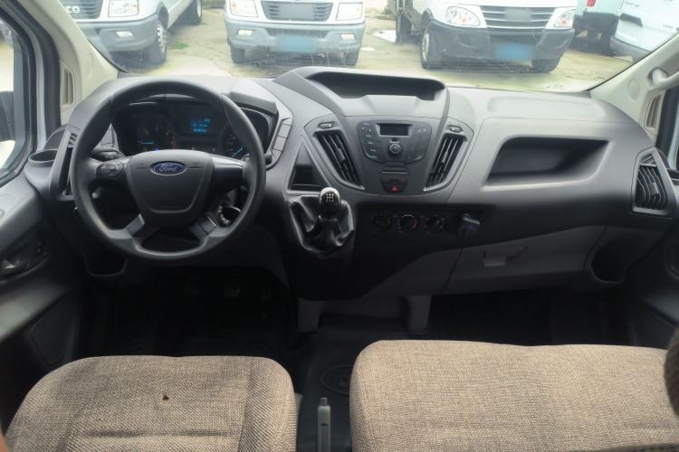 Used Ford Transit 2019 2.0T Diesel Multi-Purpose Commercial Vehicle Short Wheelbase Low Roof 6-Seater China VI Standard