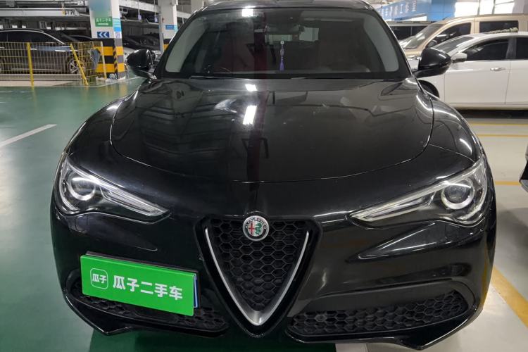 Used Alfa Romeo Stelvio 2017 2.0T 200HP Elite Edition Front