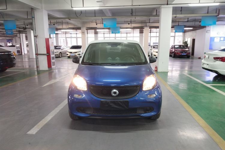 Used smart forfour 2016 1.0L 52 kW Dynamic Edition