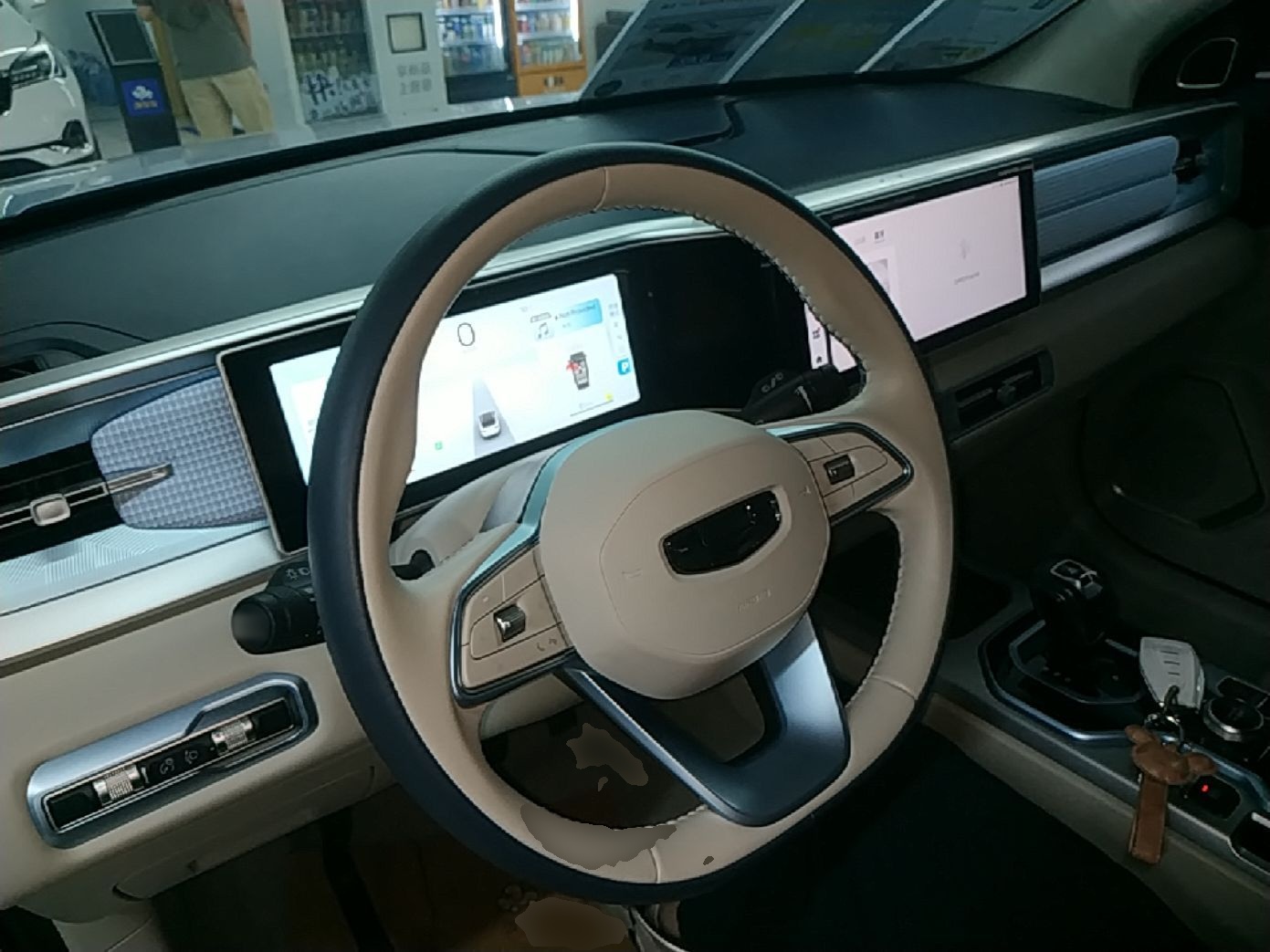 Geely Auto icon 2023 1.5TD Star Player — снимка 12
