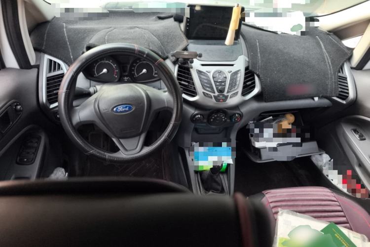 Used Ford EcoSport 2013 1.5L Manual Comfort Model Center Console