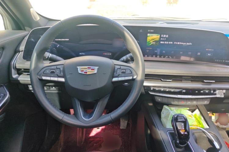 Used Cadillac XT4 2024 28T Two-Wheel-Drive Luxury Version