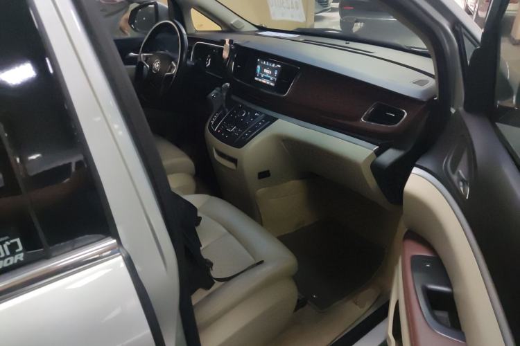 Used Buick GL8 2018 28T Luxury Model China VI Standard