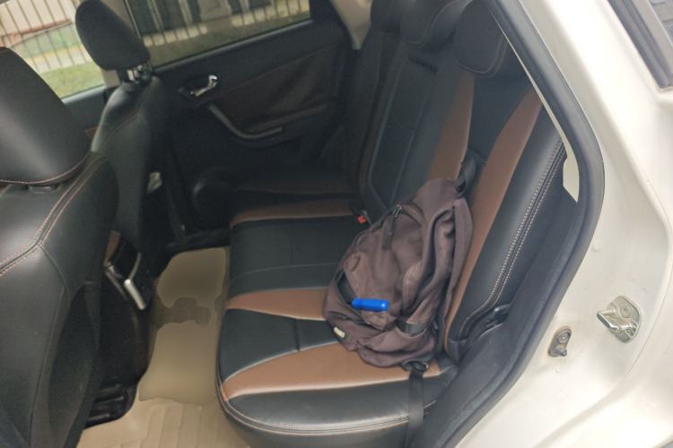 Used GAC Trumpchi GS5 Super 2016 1.8T Automatic All-Wheel-Drive Anniversary Edition Left Rear Seat