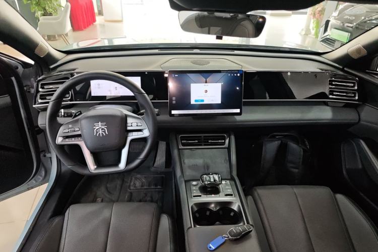 Used BYD Qin L 2025 DM-i Smart Drive 120KM Superior Model