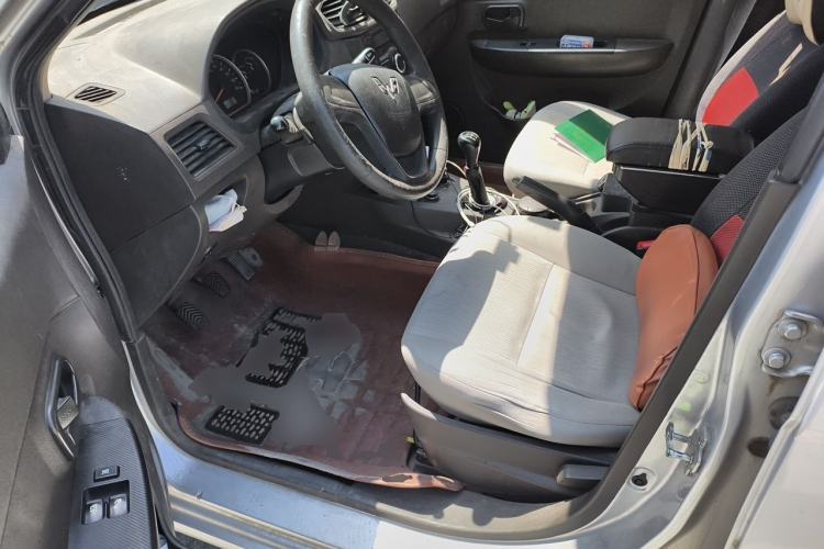 Used Wuling Hongguang 2015 1.5L S Base Model China IV