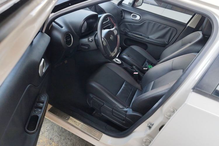 Used MG 3 2014 1.5L AMT Elite Edition
