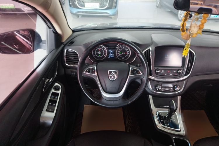 Used Baojun 560 2017 Rhythmic Edition 1.8L iAMT Prestige Model Steering Wheel