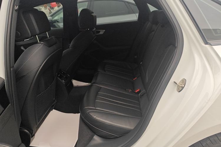 Used Audi A4L 2024 40 TFSI Luxury Dynamic Edition
