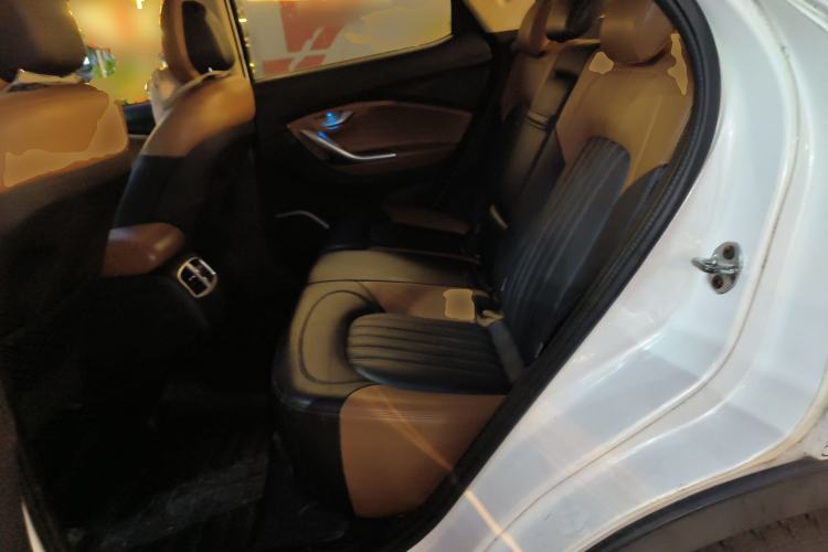 Used Soueast DX7 2015 1.5T Automatic Luxury Model
