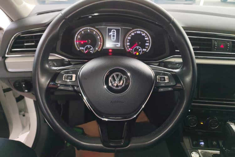 Used Volkswagen Lamando 2019 280TSI DSG Comfort Edition China VI standard