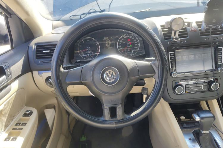 Used Volkswagen Sagitar 2011 1.4 TSI Automatic Tech Model
