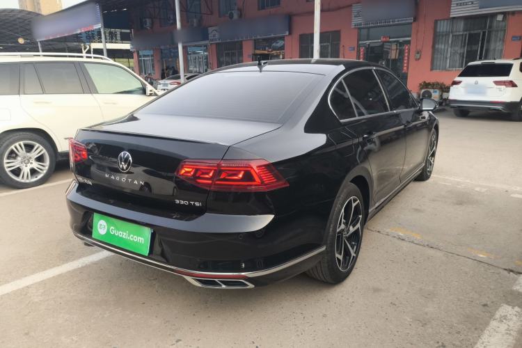 Used Volkswagen Magotan 2025 Zhongxiang Version 330TSI DSG Luxury Edition Rear Right 45 Deg