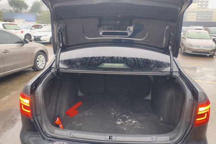 Used Volkswagen Lavida 2014 1.4TSI DSG Sport Edition
