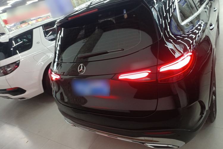 Used Mercedes-Benz GLC 2023 Facelift GLC 260 L 4MATIC Luxury Version 5 Seats
