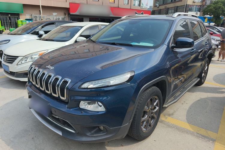 Used Jeep Cherokee 2020 2.0L Two-Wheel Drive Classic Sports Edition