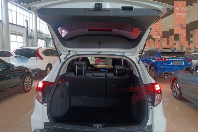 Used Honda Vezel 2017 1.8L CVT Front-Wheel Drive Pioneer Edition Trunk