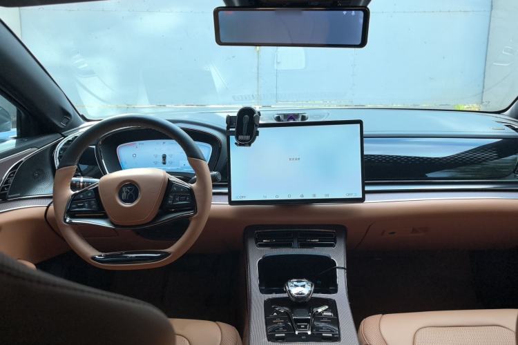 Used BYD Han 2022 DM-p 202km Four-Wheel Drive Flagship Model
