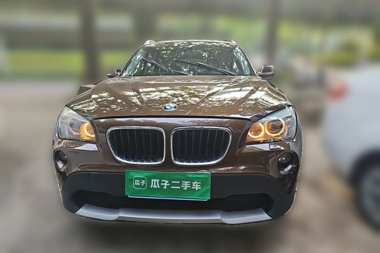 Used BMW X1 2012 xDrive20i Luxury Model Front