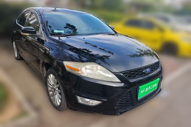 Used Ford Mondeo 2011 2.3L Luxury Model Front Right 45 Deg
