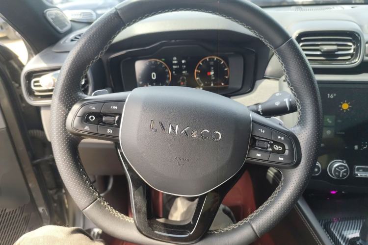 Used Lynk & Co 03 2021 1.5TD DCT Jing Champion Edition Steering Wheel