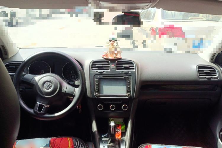 Used Volkswagen Golf 2012 1.4 TSI Automatic Comfort Edition Center Console