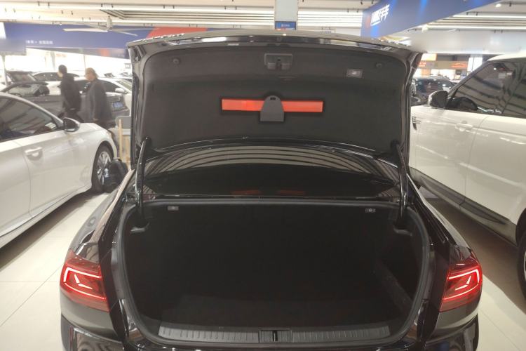 Used Volkswagen Magotan 2023 2 Million Units Commemorative Edition 330TSI DSG Luxury Version