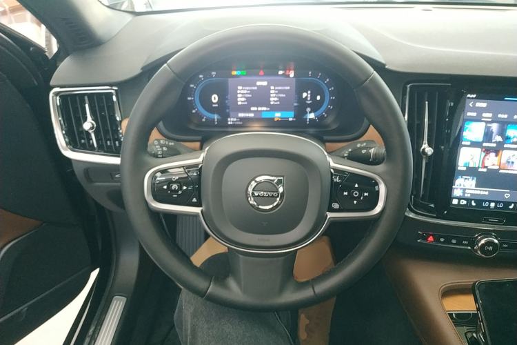 Used Volvo S90 2024 B5 Zhiyi Luxury Edition