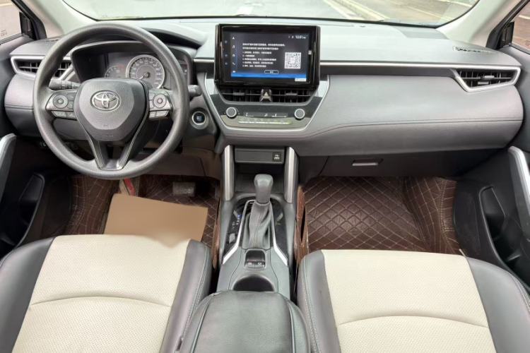 Used Toyota Corolla Cross 2022 2.0L Elite Edition Interior 3